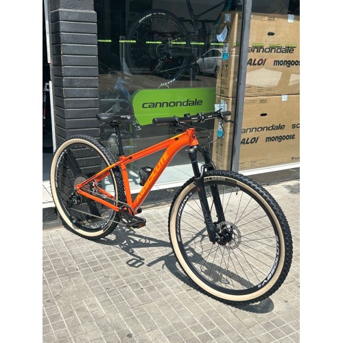 BICICLETA ABSOLUTE NERO 4 - Laranja