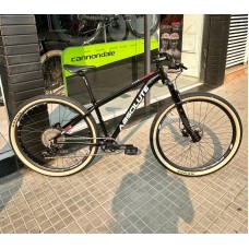 BICICLETA ABSOLUTE NERO 4 - Preto com Vermelho